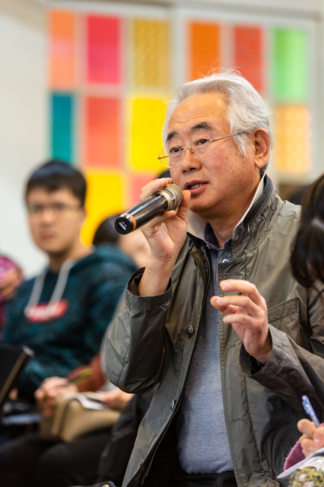 韓國藝術家金泰浩參與討論。圖/春之文化基金會提供。